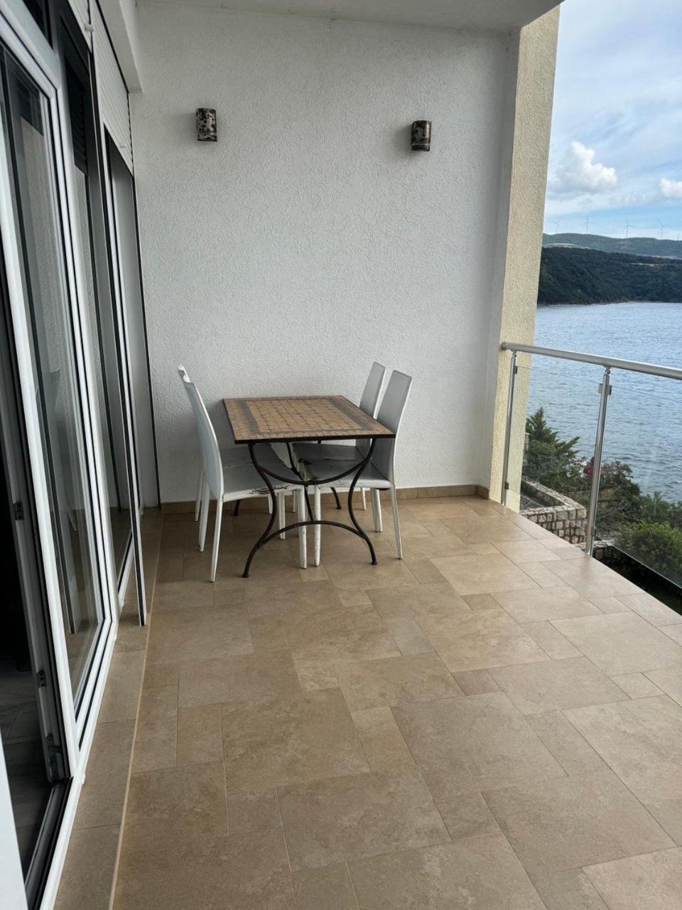 Sf Apartments Lux Добра-Вода Экстерьер фото